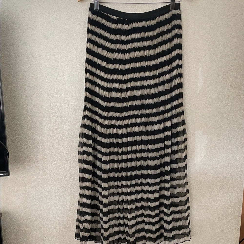bobeau Black and White Striped Pleated sheer Maxi Skirt goth dramatic m